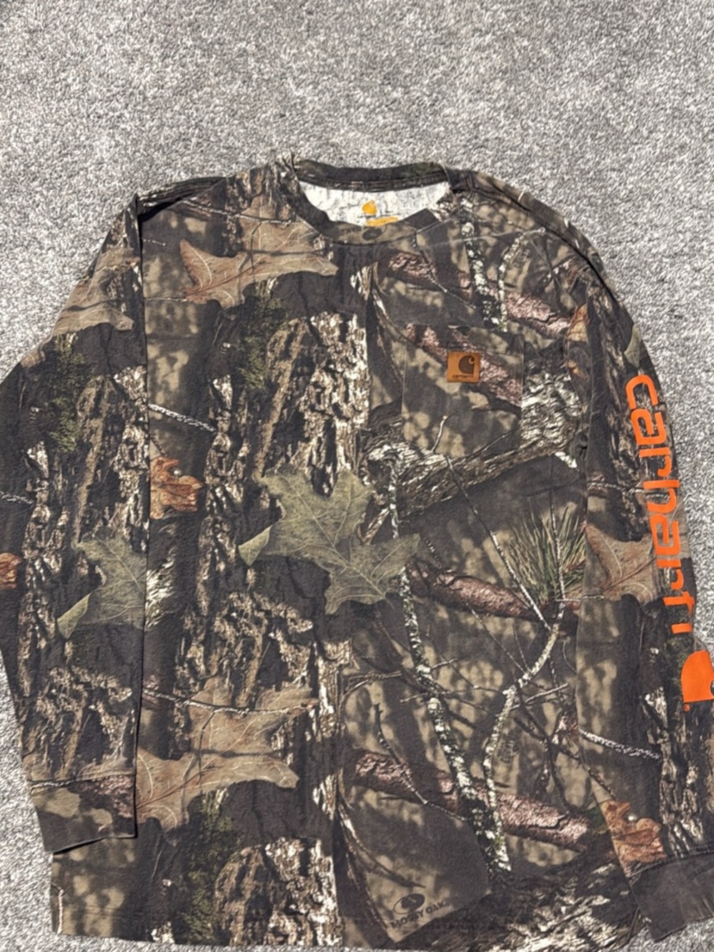 Carhartt Men’s Mossy Oak Camo Long-Sleeve Shirt with Orange Logo L Tall
